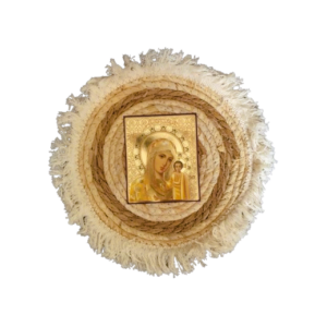 Icoana pe suport cu franjuri